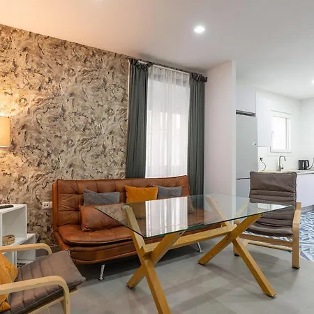 Alferez Iii By Ele Apartment